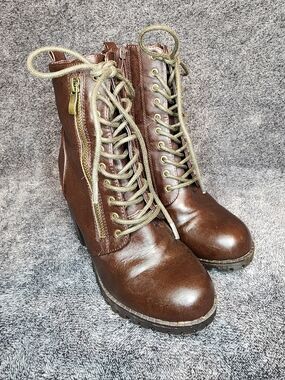 DREAM PAIRS Women's Combat Ankle Boots Chunky Heel Lace up Fashion Heeled Bootie